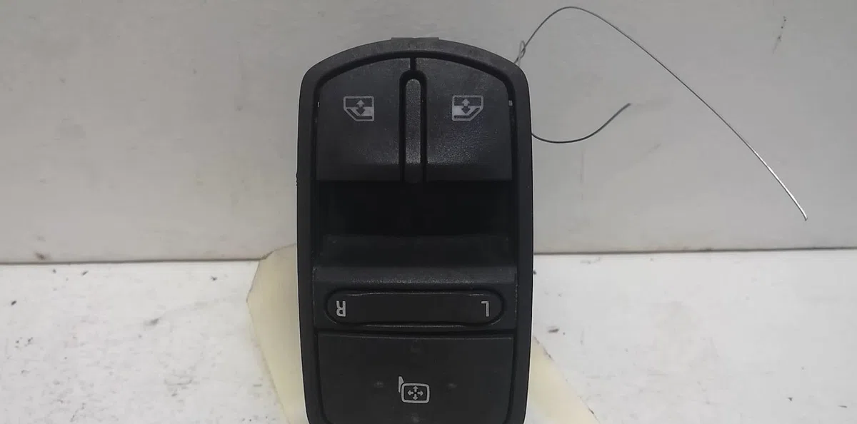 Commande lève-glace porte avant gauche Opel CORSA D (S07) 1.2 (l08, l68) (2006-2014) 5 portes occasion