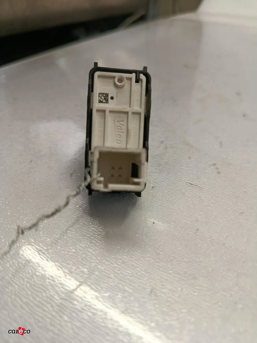 Commande lève-glace porte avant gauche OPEL CROSSLAND X PHASE 1 occasion