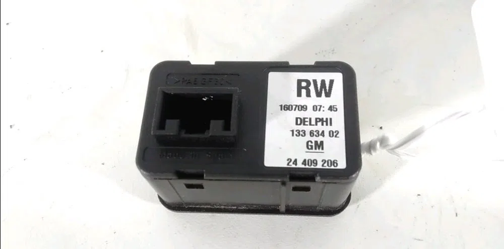Commande lève-glace porte avant gauche Opel MERIVA A Monospace (X03) 1.7 cdti (e75) (2003-2010) occasion