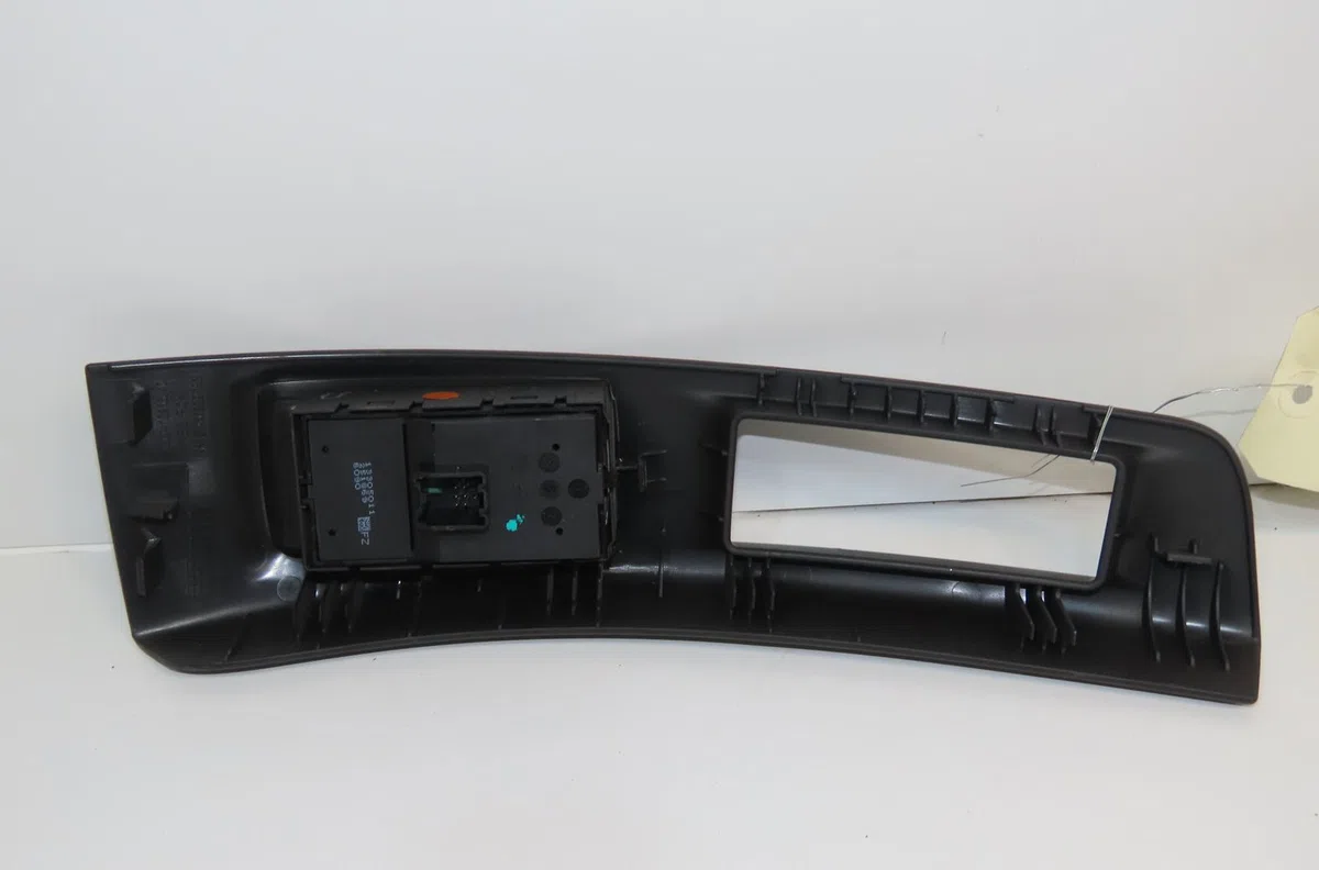 Commande lève-glace porte avant gauche Opel MERIVA B Monospace (S10) 1.4 (75) (2010-2017) occasion