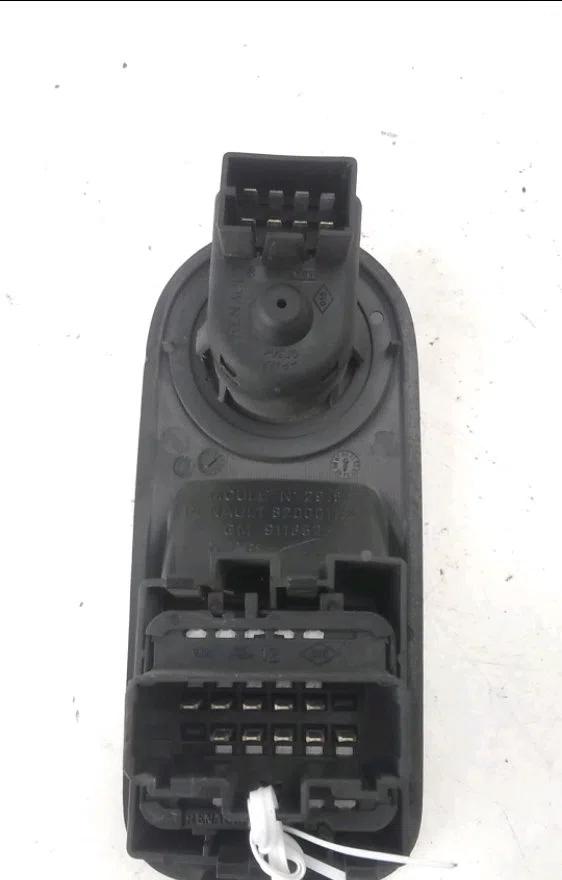 Commande lève-glace porte avant gauche Opel VIVARO A Autobus-Autocar (X83) 2.0 cdti (f7, j7, a07) (2006-2014) occasion — photo 2