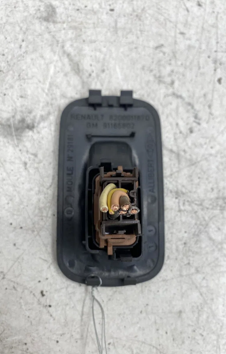 Commande lève-glace porte avant gauche Opel VIVARO A Autobus-Autocar (X83) 2.0 cdti (f7, j7, a07) (2006-2014) occasion