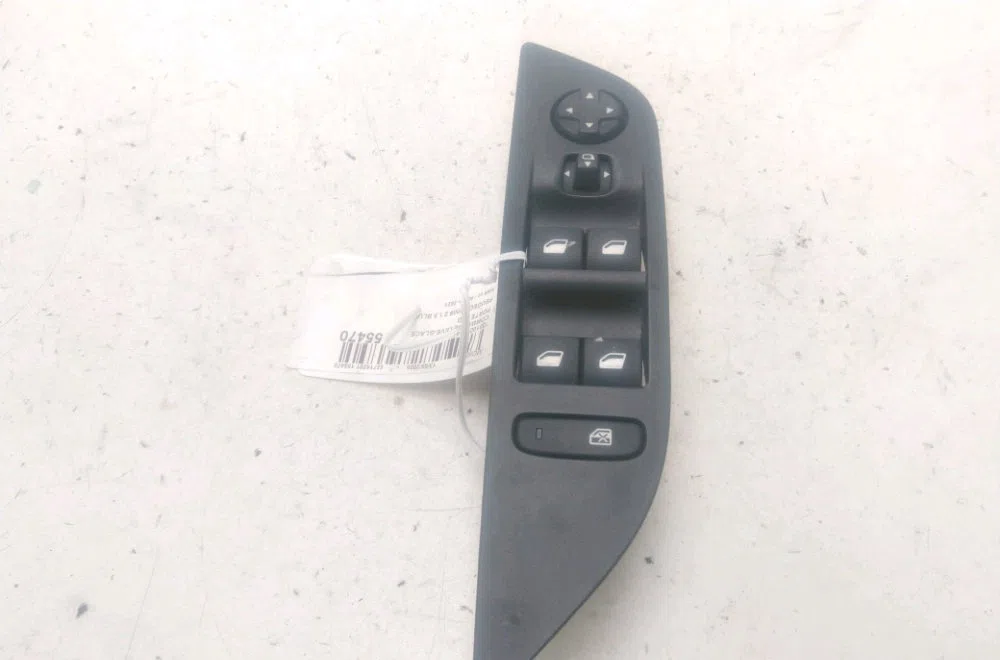 Commande lève-glace porte avant gauche Peugeot 2008 II (UD_, US_, UY_, UK_) 1.5 bluehdi 110 (udyhsk) (2021) occasion
