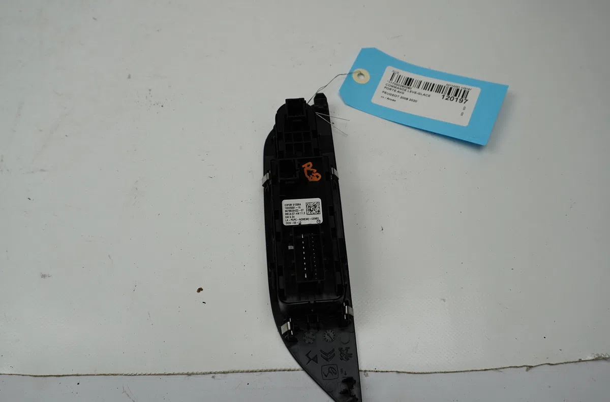 Commande lève-glace porte avant gauche Peugeot 2008 II (UD_, US_, UY_, UK_) 1.5 bluehdi 130 (2019) occasion — photo 2