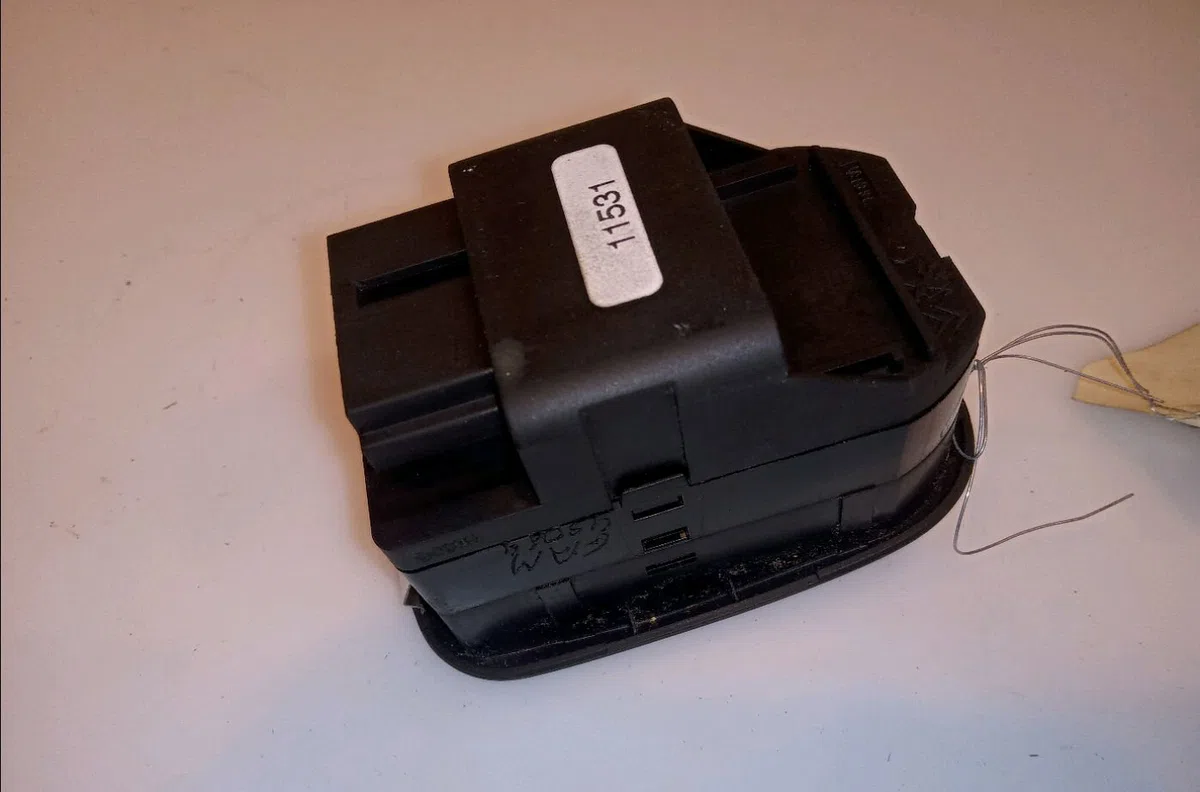 Commande lève-glace porte avant gauche Peugeot 206 (2L_, 2M_) 1.1 (2009-2013) occasion