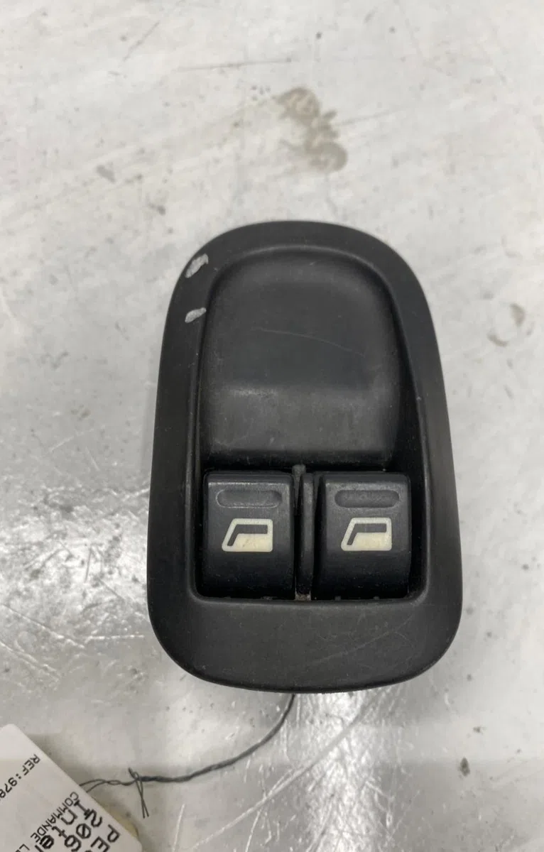 Commande lève-glace porte avant gauche Peugeot 206 3-5 portes (2A-C) 1.9 d (1998-2001) 5 portes occasion