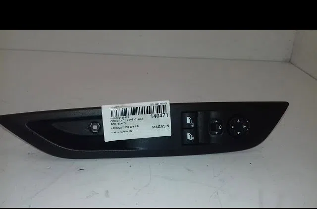 Commande lève-glace porte avant gauche Peugeot 208 II (UB_, UP_, UW_, UJ_) 1.2 puretech 75 (2019) occasion