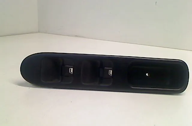 Commande lève-glace porte avant gauche PEUGEOT 307 1.6 HDI 90ch occasion
