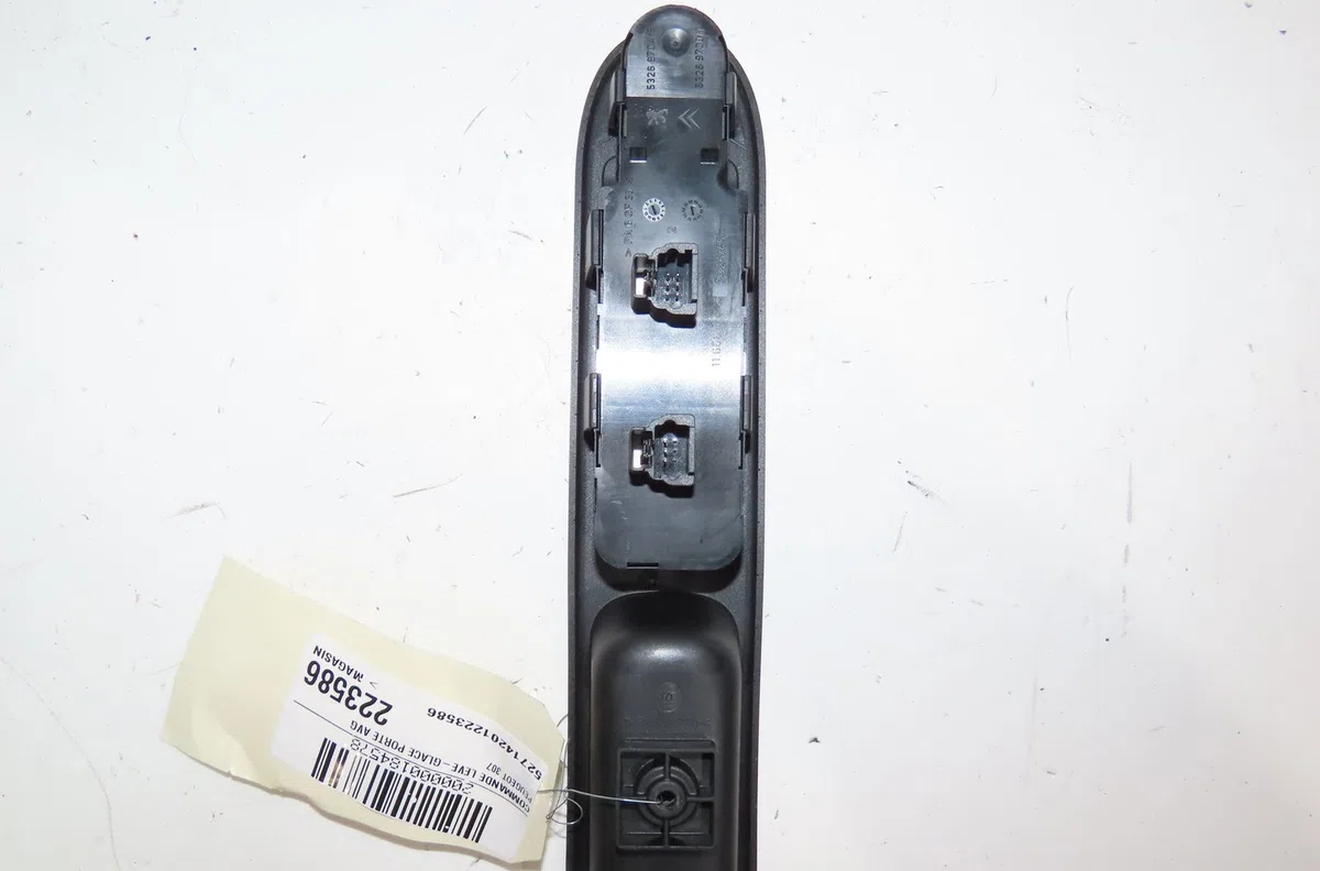 Commande lève-glace porte avant gauche Peugeot 307 (3A-C) 1.6 hdi 110 (2004-2009) 5 portes occasion — photo 4