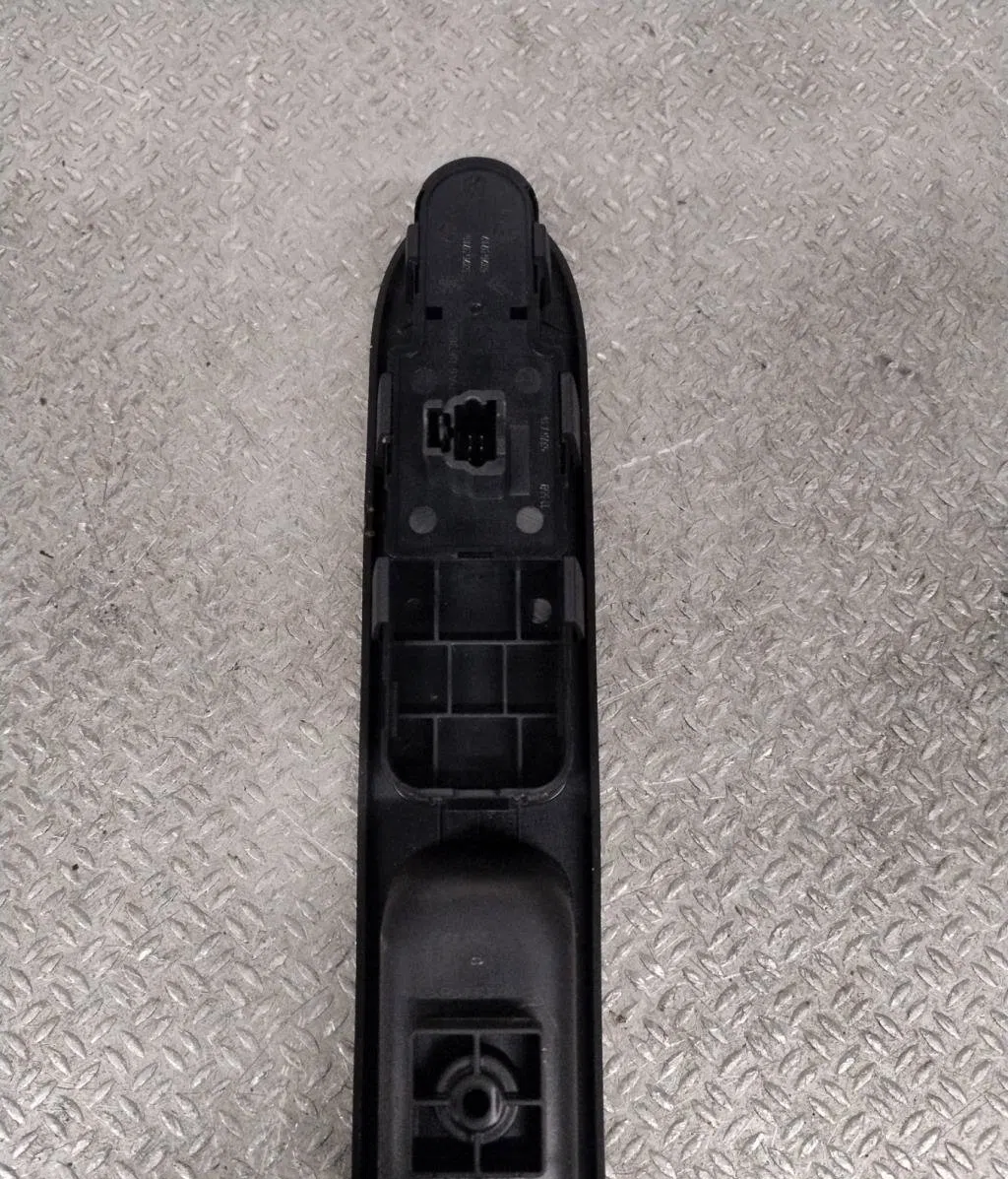 Commande lève-glace porte avant gauche Peugeot 307 (3A-C) 1.6 hdi (2005-2009) 5 portes occasion — photo 2