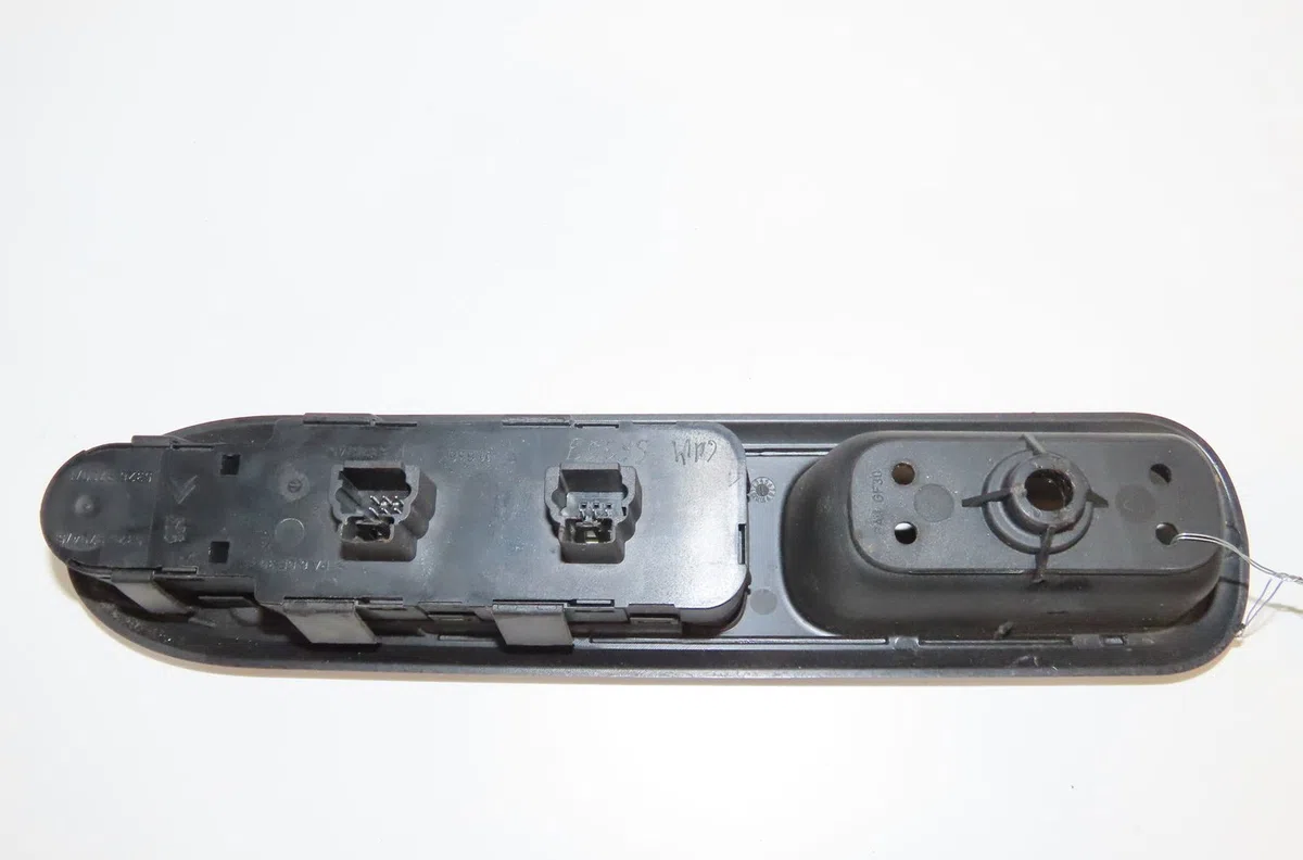Commande lève-glace porte avant gauche Peugeot 407 (6D_) 1.6 hdi 110 (6d9hzc, 6d9hyc) (2004-2010) occasion — photo 2