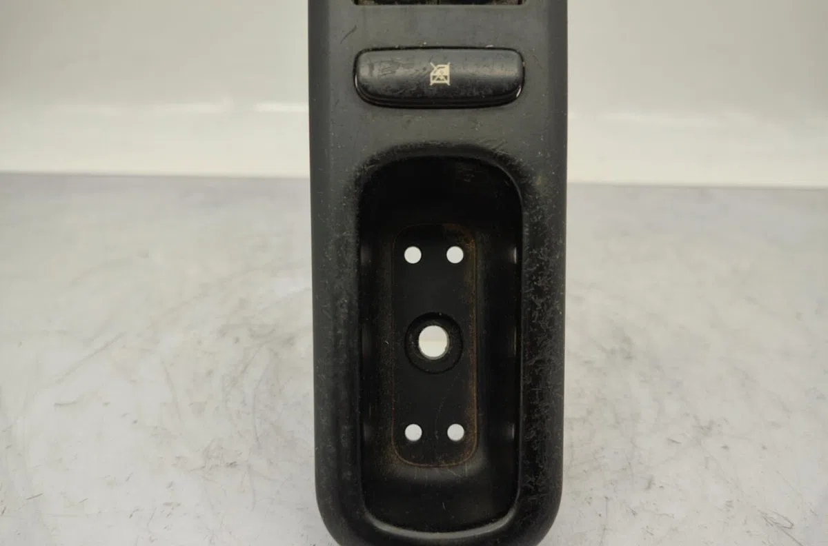 Commande lève-glace porte avant gauche PEUGEOT 407 PHASE 1 BREAK occasion — photo 2