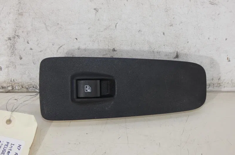 Commande lève-glace porte avant gauche PEUGEOT BOXER 3 PHASE 2 occasion — photo 4