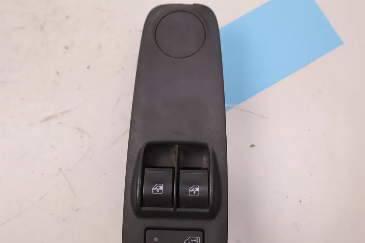 Commande lève-glace porte avant gauche Peugeot BOXER Camionnette 2.2 hdi 120 (2006) occasion