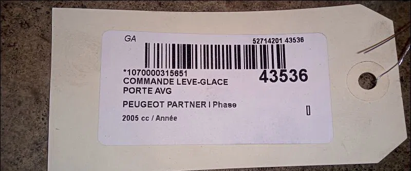 Commande lève-glace porte avant gauche Peugeot PARTNER Camionnette-Monospace (5_, G_) 2.0 hdi (2000-2008) 3 portes occasion — photo 2