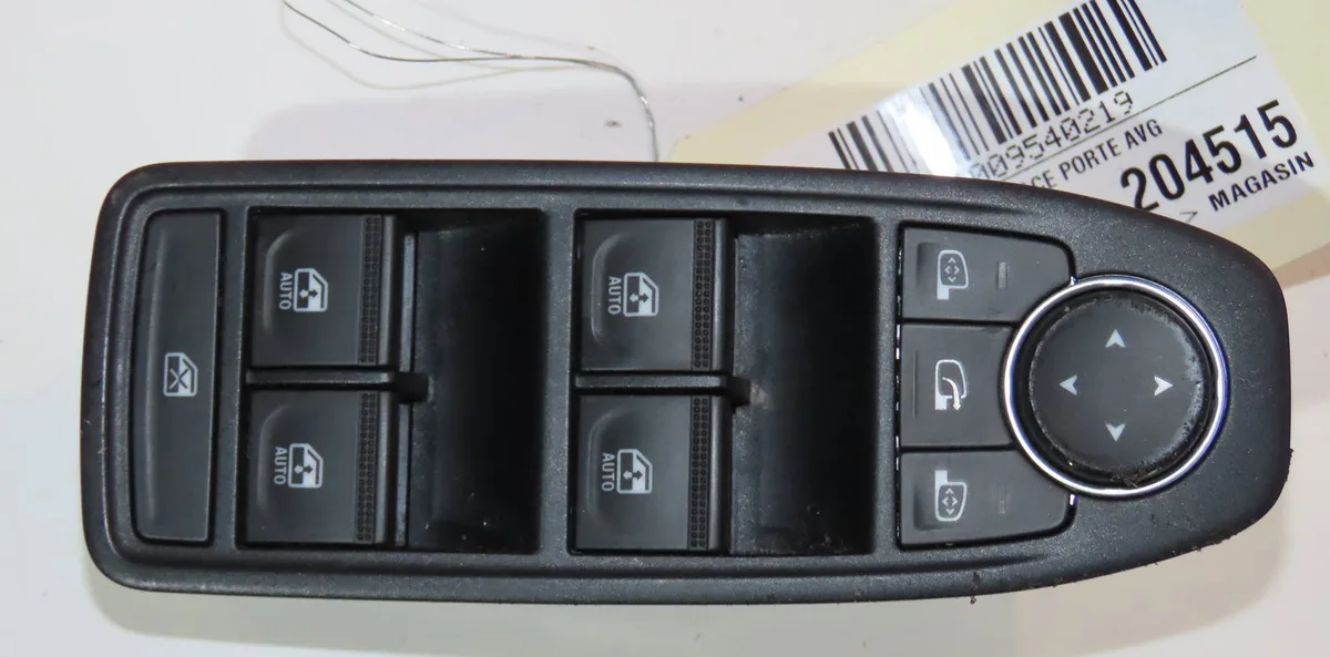 Commande lève-glace porte avant gauche Renault ARKANA I (LCM_, LDN_) 1.6 e-tech 145 (ldmu) (2020) 5 portes occasion