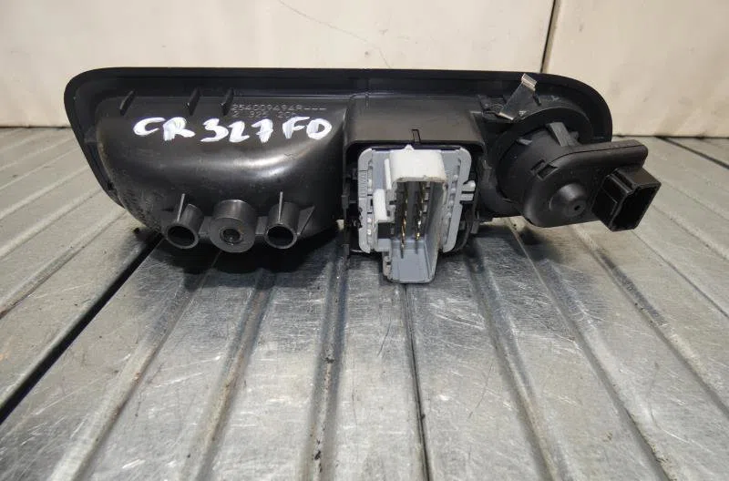Commande lève-glace porte avant gauche RENAULT CLIO 3 PHASE 2 occasion — photo 3