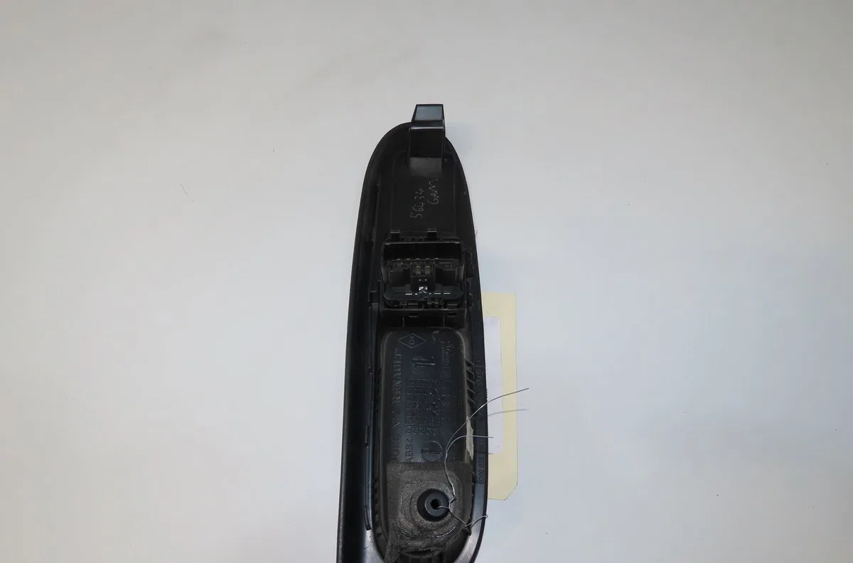 Commande lève-glace porte avant gauche Renault CLIO II (BB_, CB_) 1.5 dci (b-c2j) (2004-2012) occasion — photo 2