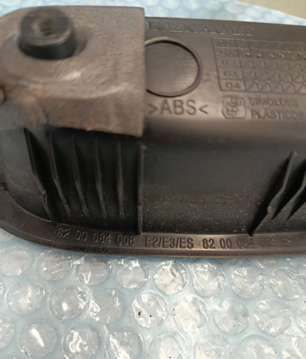 Commande lève-glace porte avant gauche Renault CLIO II (BB_, CB_) 1.5 dci (b-cb07) (2001-2009) 3 portes occasion