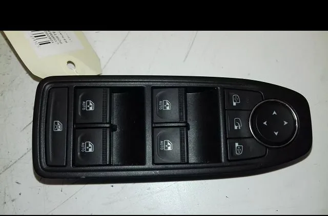 Commande lève-glace porte avant gauche Renault CLIO V (B7_) 1.3 tce 140 (b7n0) (2020) occasion