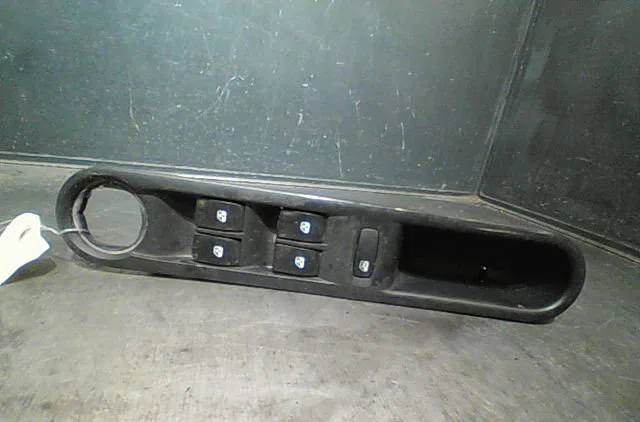 Commande lève-glace porte avant gauche Renault ESPACE IV (JK0-1_) 2.2 dci (jk0h) (2002-2006) occasion — photo 3