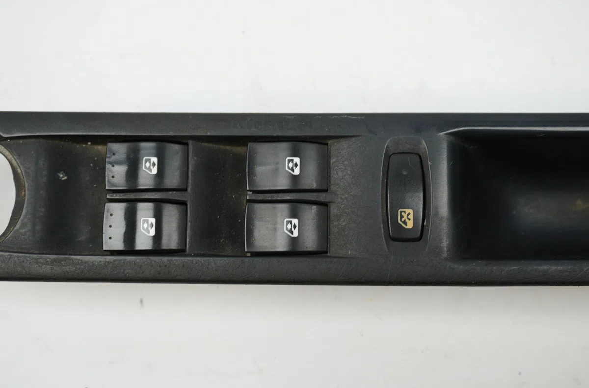 Commande lève-glace porte avant gauche Renault ESPACE IV (JK0-1_) 2.2 dci (jk0h) (2002-2006) occasion — photo 2
