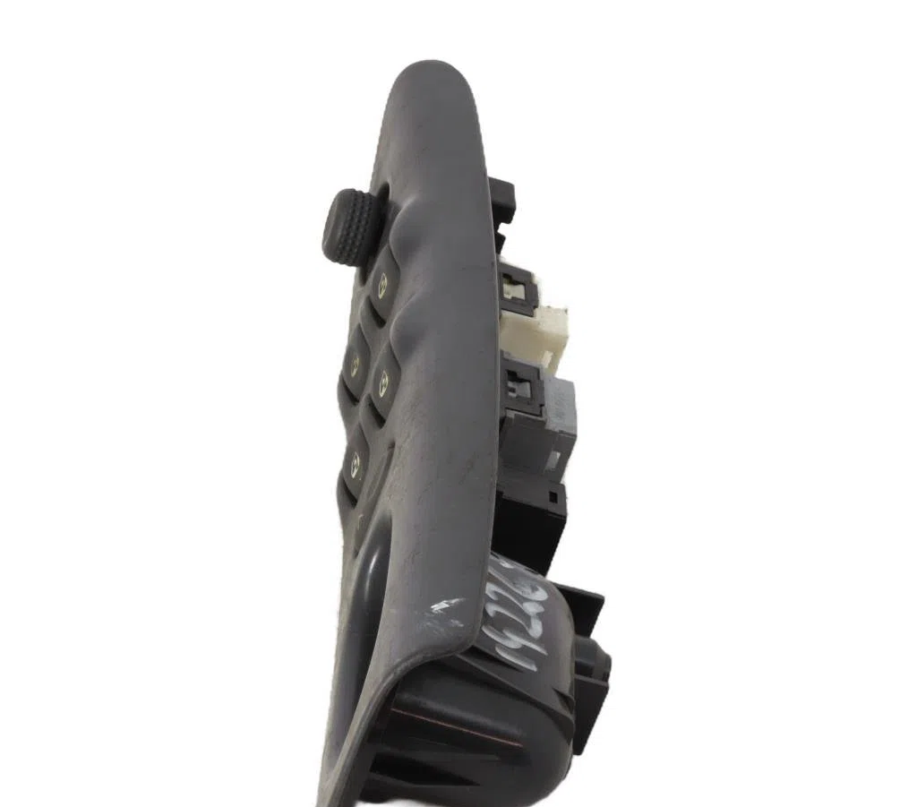 Commande lève-glace porte avant gauche Renault LAGUNA I Nevada (K56_) 1.8 16v (k563, k564) (1998-2001) occasion