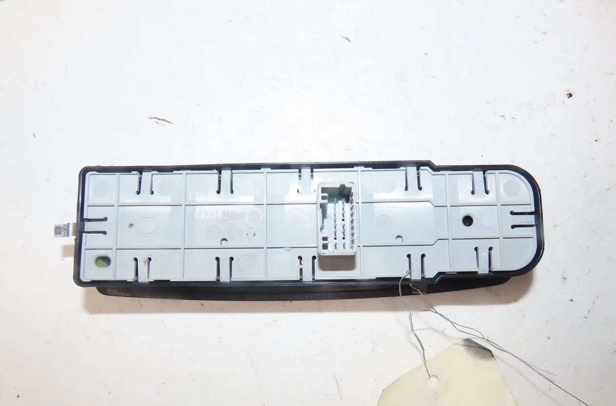 Commande lève-glace porte avant gauche Renault LAGUNA III (BT0-1) 3.0 dci (bt03, bt13) (2008-2015) occasion
