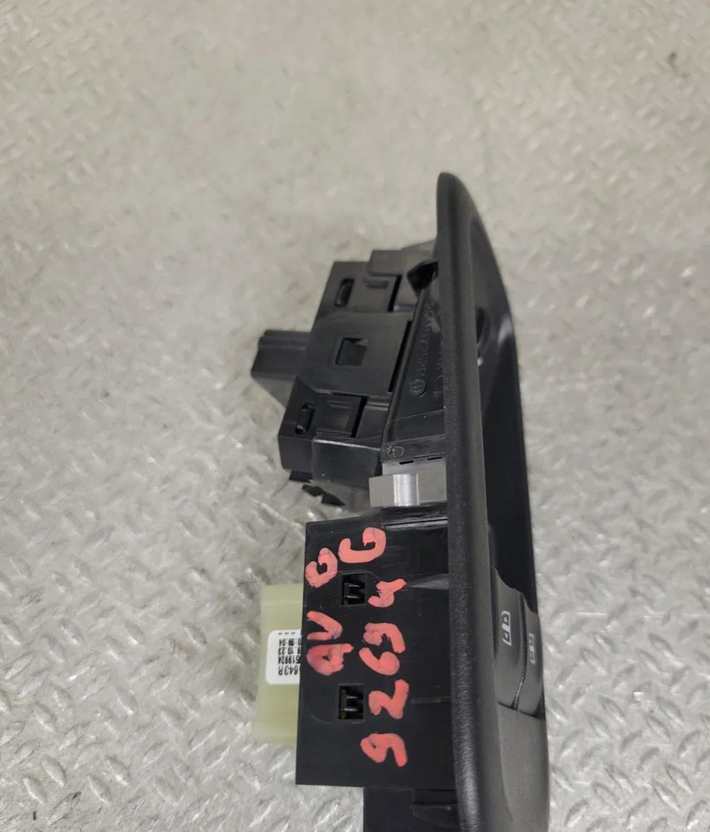Commande lève-glace porte avant gauche Renault MASTER III Camion plate-forme-Châssis (EV, HV, UV) 2.3 dci 130 rwd (hv01,