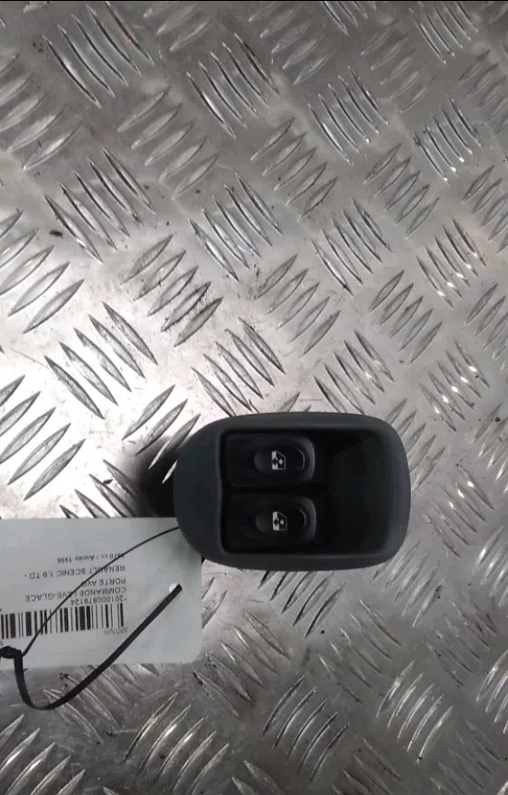 Commande lève-glace porte avant gauche Renault MEGANE Scenic (JA0-1_) 1.9 dt (ja0k, ja0y) (1997-1999) occasion — photo 3