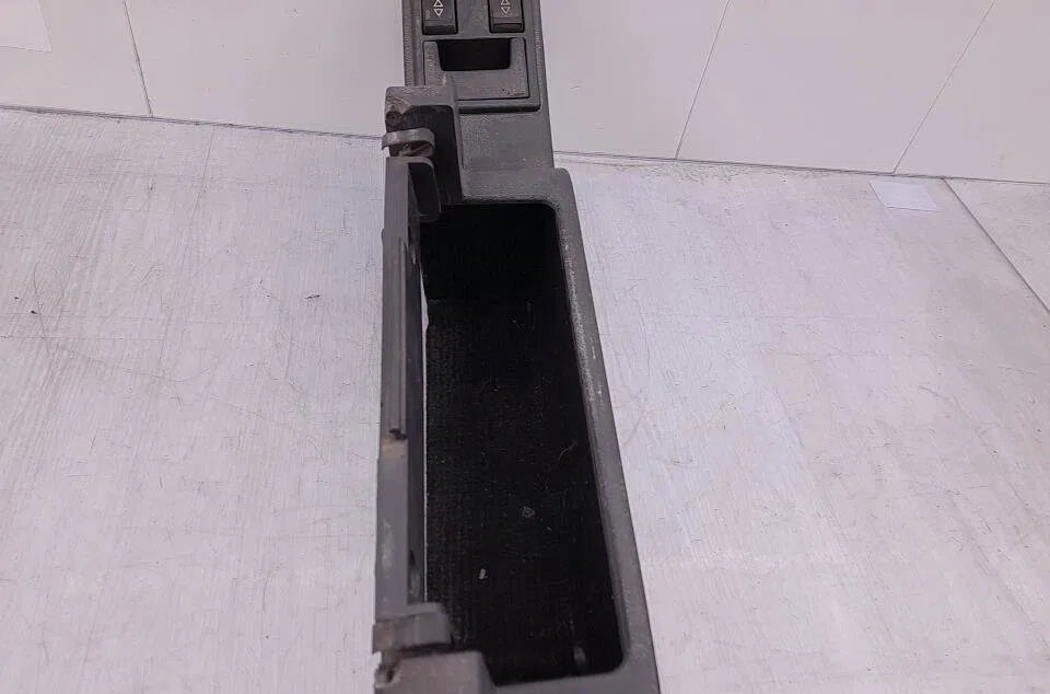 Commande lève-glace porte avant gauche RENAULT R25 PHASE 2 occasion — photo 2
