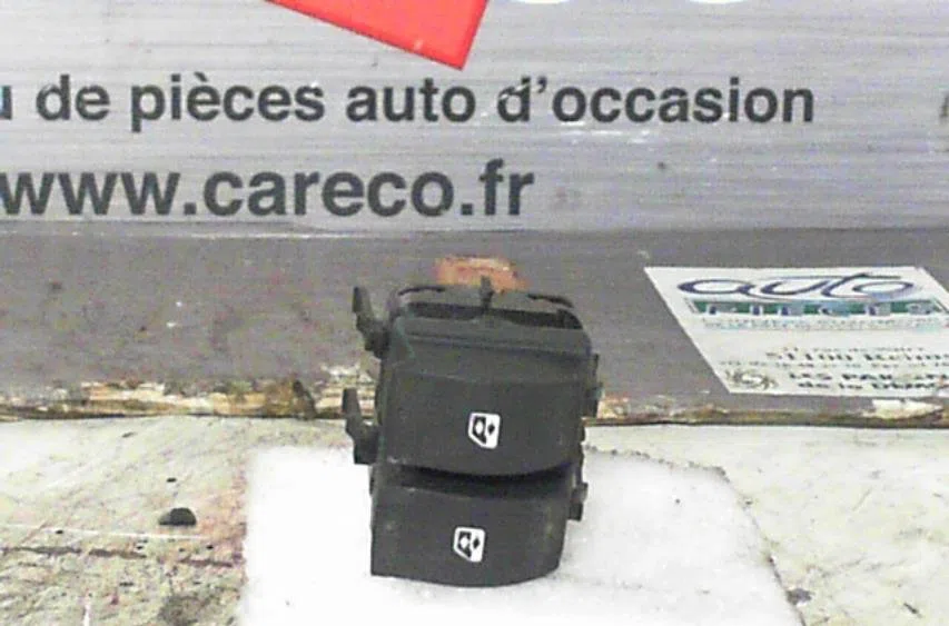 Commande lève-glace porte avant gauche Renault SCÉNIC II (JM0-1_) 1.5 dci (jm1e, jm16) (2005-2008) 5 portes occasion — photo 2