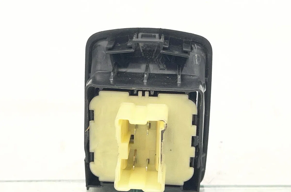 Commande lève-glace porte avant gauche RENAULT TRAFIC 3 COURT PHASE 1 occasion — photo 4