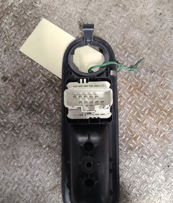Commande lève-glace porte avant gauche Renault TWINGO II (CN0_) 1.6 rs (cn0n, cn0r, cn0s) (2008-2014) occasion