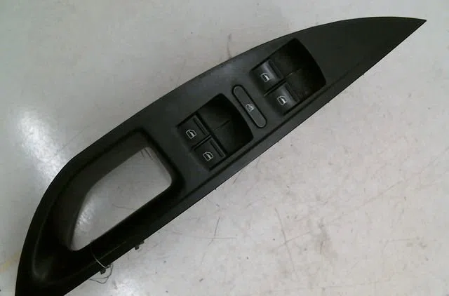 Commande lève-glace porte avant gauche Seat ALTEA XL (5P5, 5P8) 1.9 tdi (2006-2010) 5 portes occasion