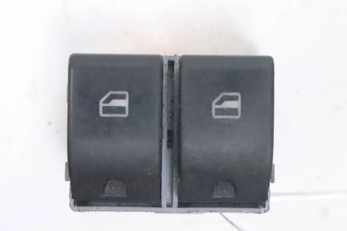 Commande lève-glace porte avant gauche Seat IBIZA III (6L1) 1.2 12v (2006-2009) occasion
