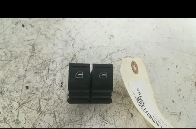 Commande lève-glace porte avant gauche Seat IBIZA IV (6J5, 6P1) 1.2 tdi (2010-2015) occasion