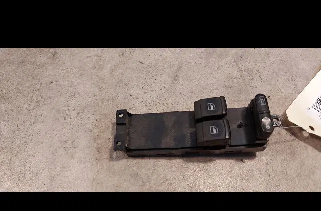 Commande lève-glace porte avant gauche SEAT LEON I 2004 occasion — photo 4