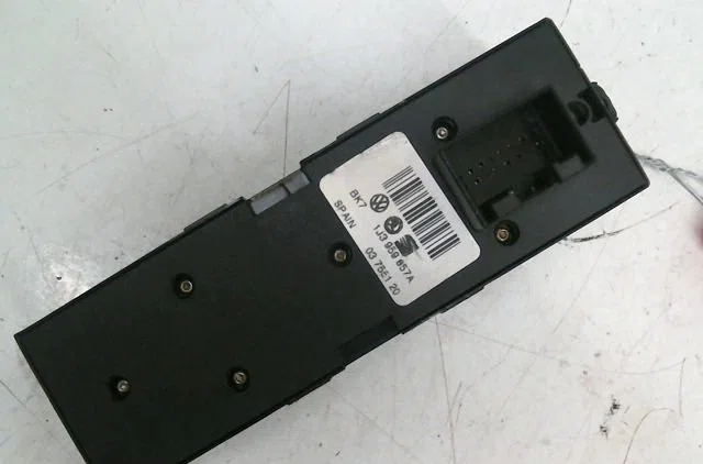 Commande lève-glace porte avant gauche Skoda FABIA I (6Y2) 1.9 sdi (1999-2008) 5 portes occasion — photo 2