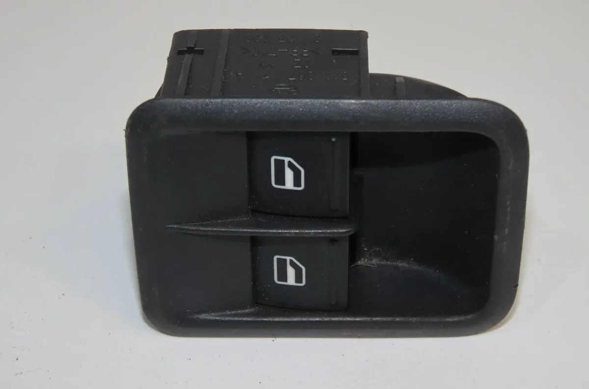 Commande lève-glace porte avant gauche Skoda FABIA II (542) 1.2 (2006-2014) 5 portes occasion