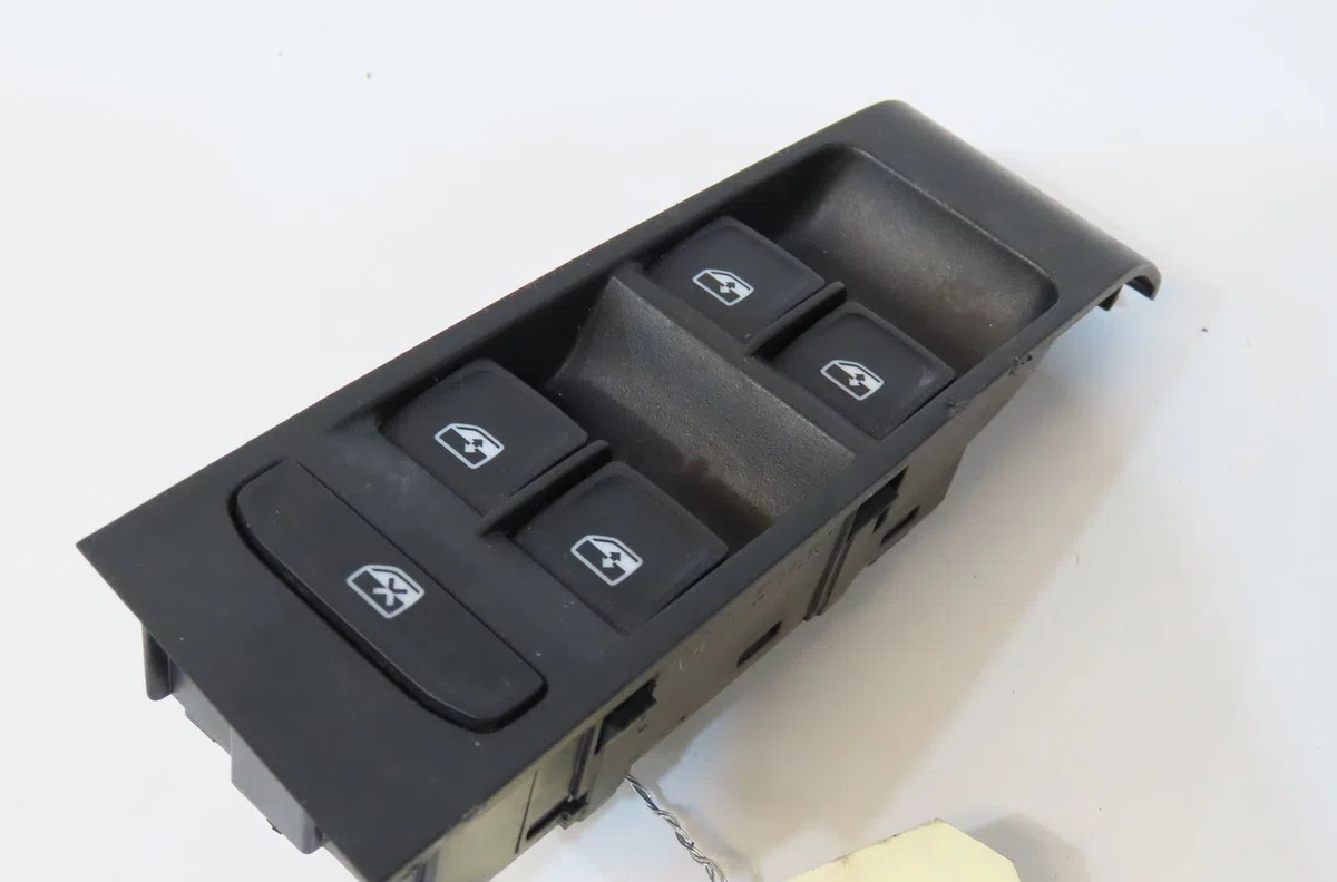 Commande lève-glace porte avant gauche Skoda FABIA III (NJ3) 1.2 tsi (2014-2021) occasion — photo 2