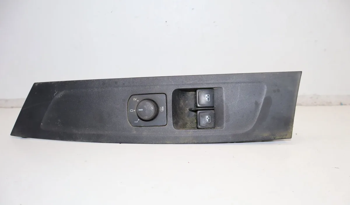 Commande lève-glace porte avant gauche Skoda FABIA IV (PJ3) 1.0 mpi (2021) occasion