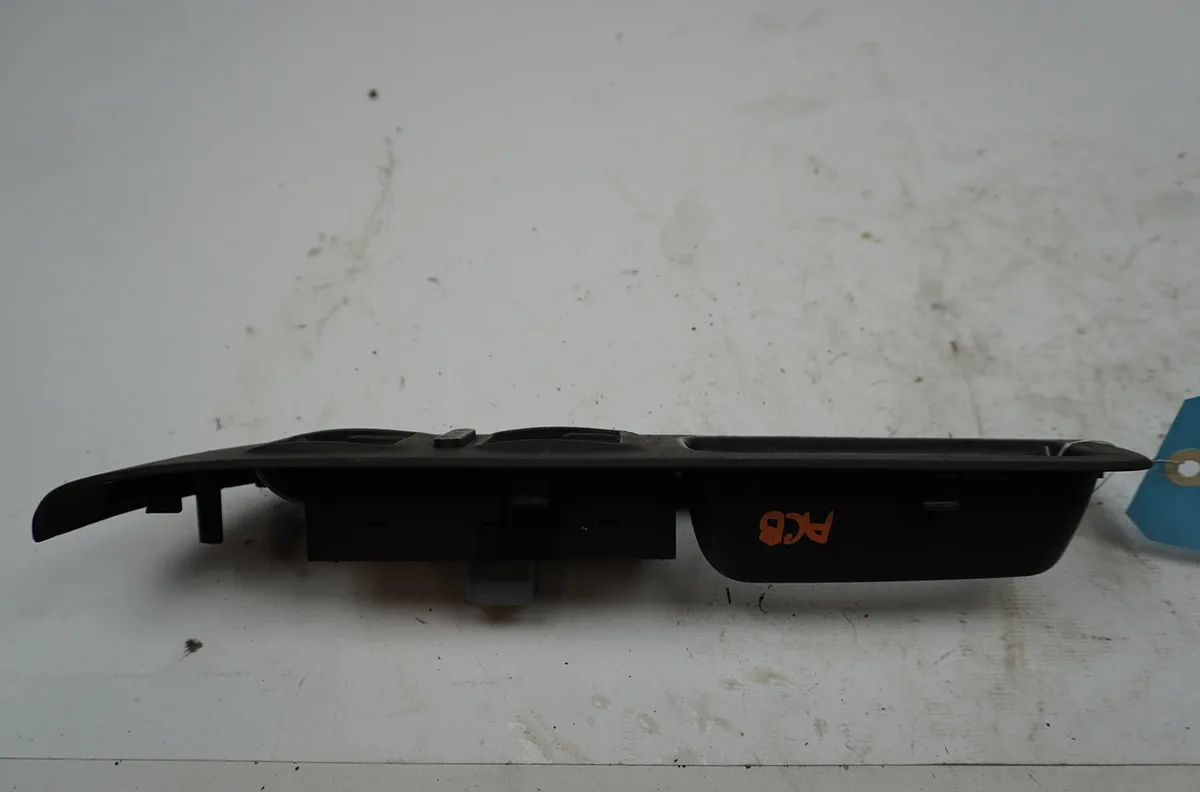 Commande lève-glace porte avant gauche Skoda OCTAVIA II Combi (1Z5) 1.9 tdi 4x4 (2004-2010) occasion