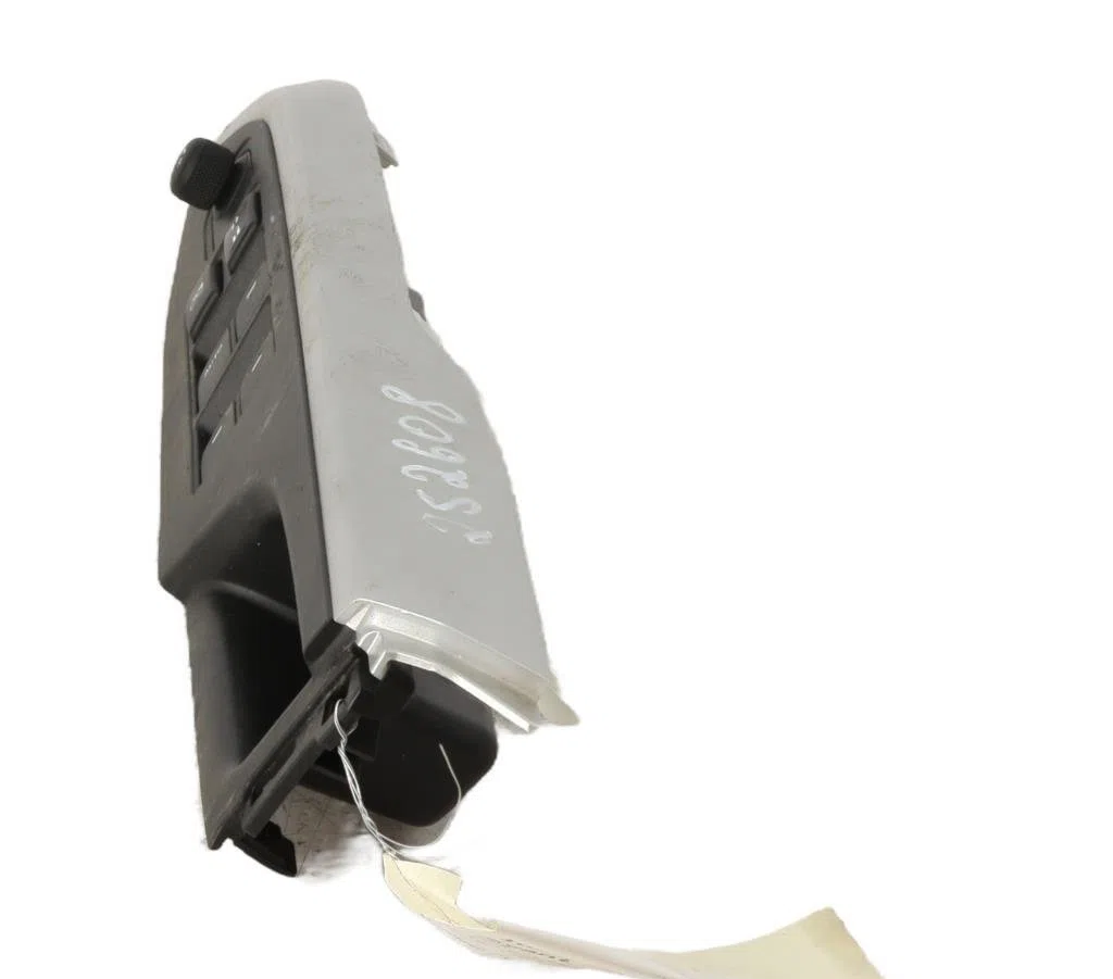 Commande lève-glace porte avant gauche Suzuki VITARA (LY) 1.6 (apk 416) (2015) occasion — photo 2