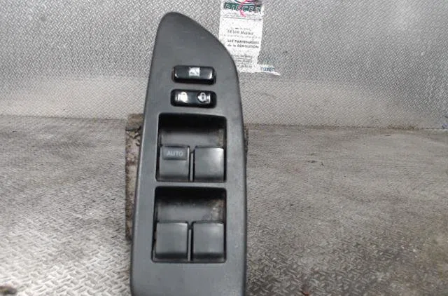Commande lève-glace porte avant gauche TOYOTA AURIS 1  AURIS 1 PHASE 1 occasion — photo 2