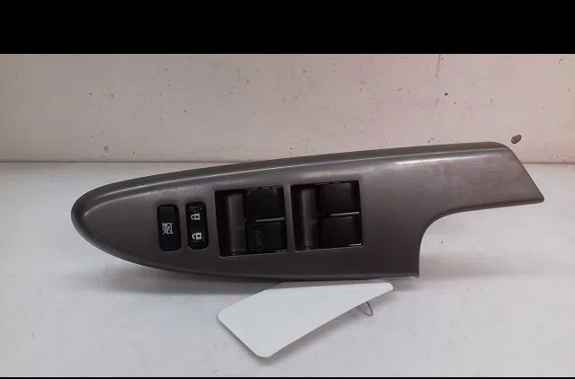 Commande lève-glace porte avant gauche Toyota URBAN CRUISER (_P1_) 1.4 d-4d 4wd (nlp115_) (2009-2014) occasion — photo 3