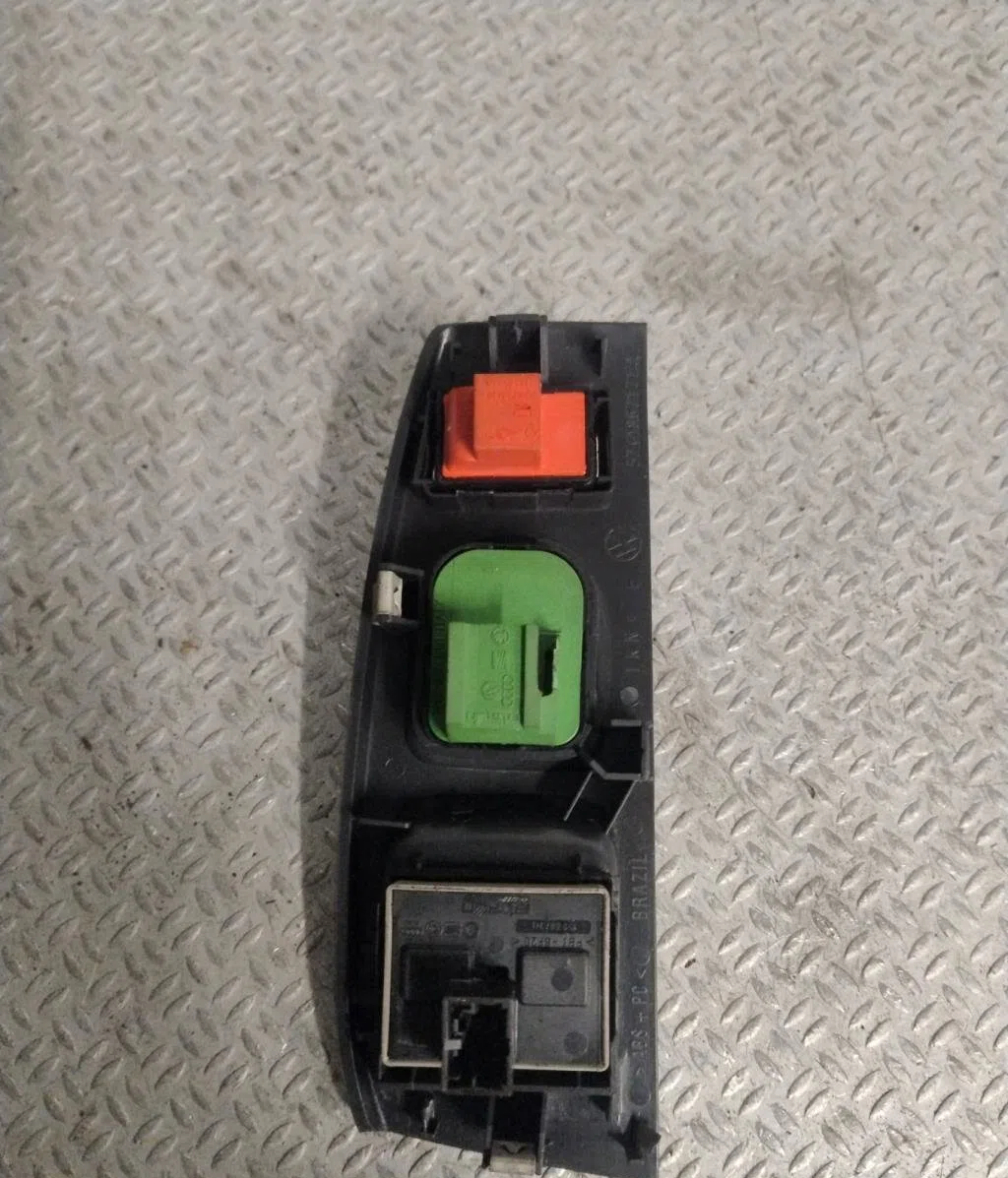 Commande lève-glace porte avant gauche Volkswagen FOX 3-5 portes (5Z1, 5Z3, 5Z4) 1.4 tdi (2005-2009) occasion — photo 2