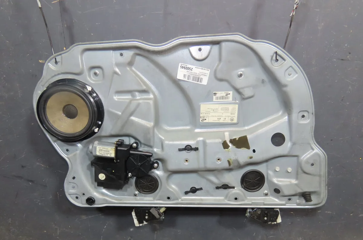 Commande lève-glace porte avant gauche Volkswagen POLO (9N_, 9A_) 1.4 tdi (2001-2005) occasion