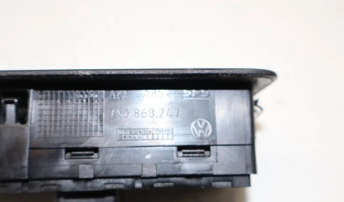Commande lève-glace porte avant gauche Volkswagen SHARAN (7N1, 7N2) 2.0 tdi (2010) 5 portes occasion — photo 2