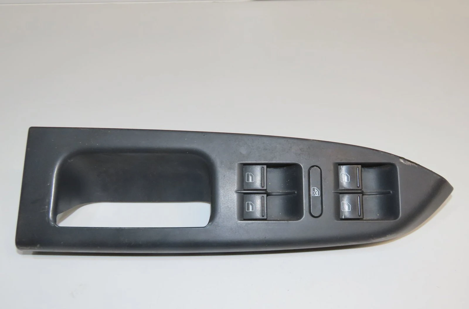 Commande lève-glace porte avant gauche Volkswagen TOURAN (1T1, 1T2) 2.0 tdi (2003-2010) 5 portes occasion